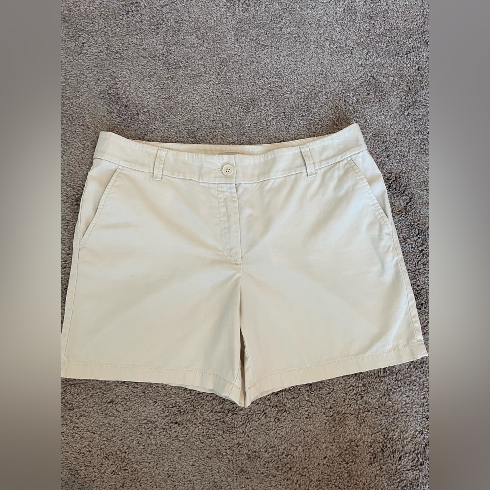 Ann Taylor Loft classic chino shorts size 12, 5” inseam